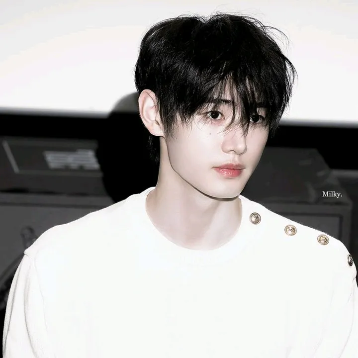 @_eunwoo25
