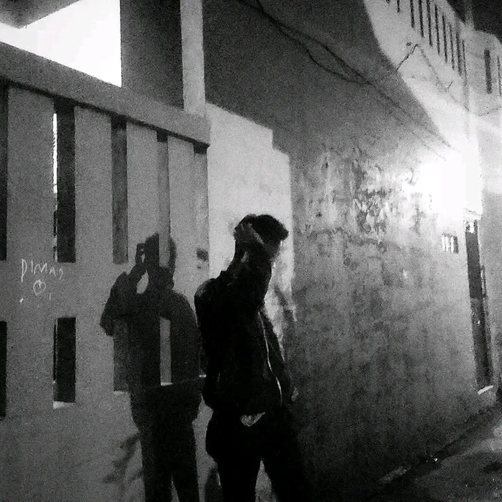 @_.ryyz1