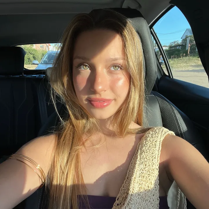 @chariic_