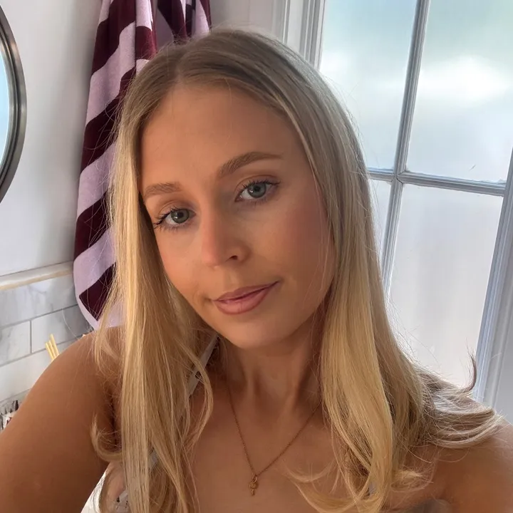 annachloe010