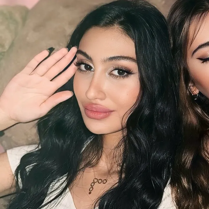 @elena.saadati