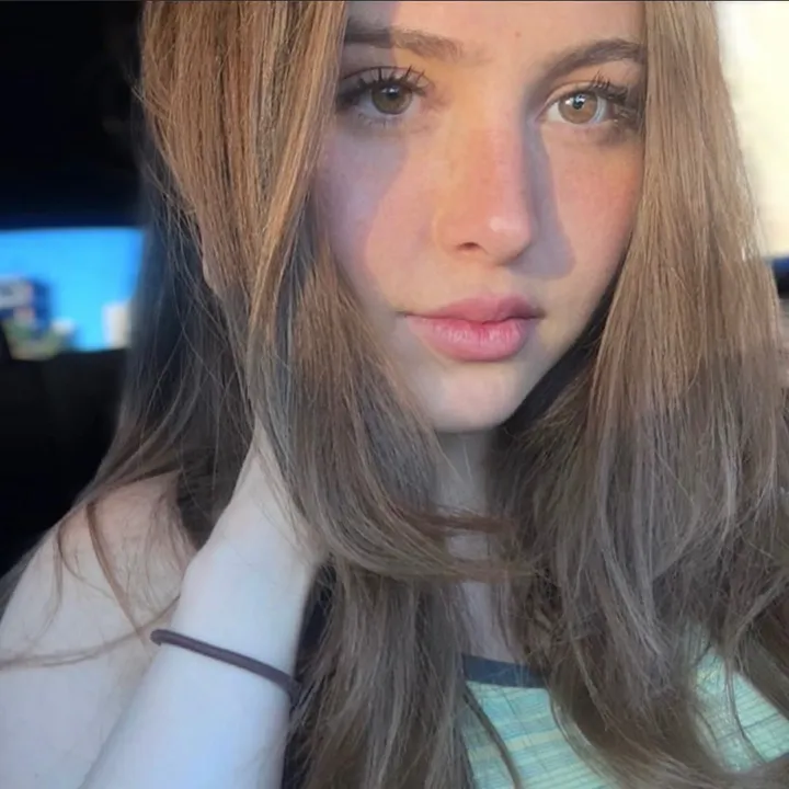 @valbizzle
