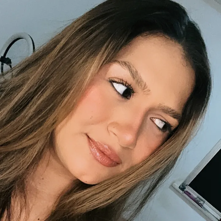 @elaenecarvalhoo