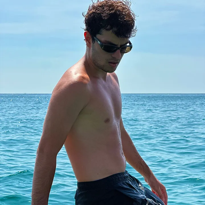 @40a20ig__