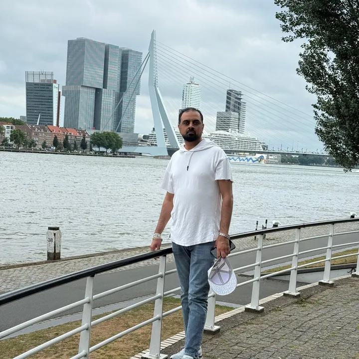 ali_shani06