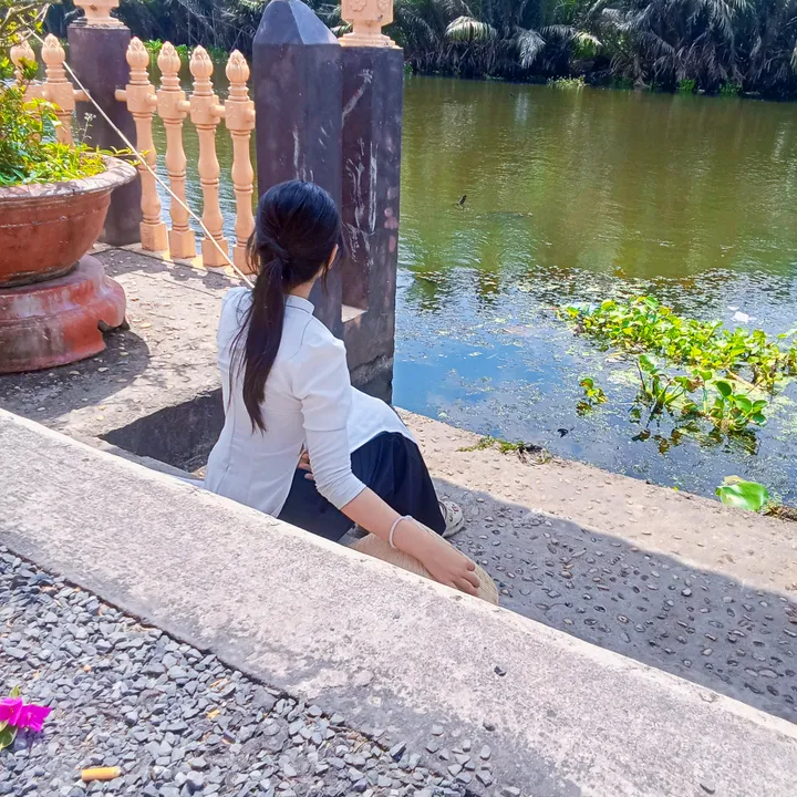 tr_thuylinh_