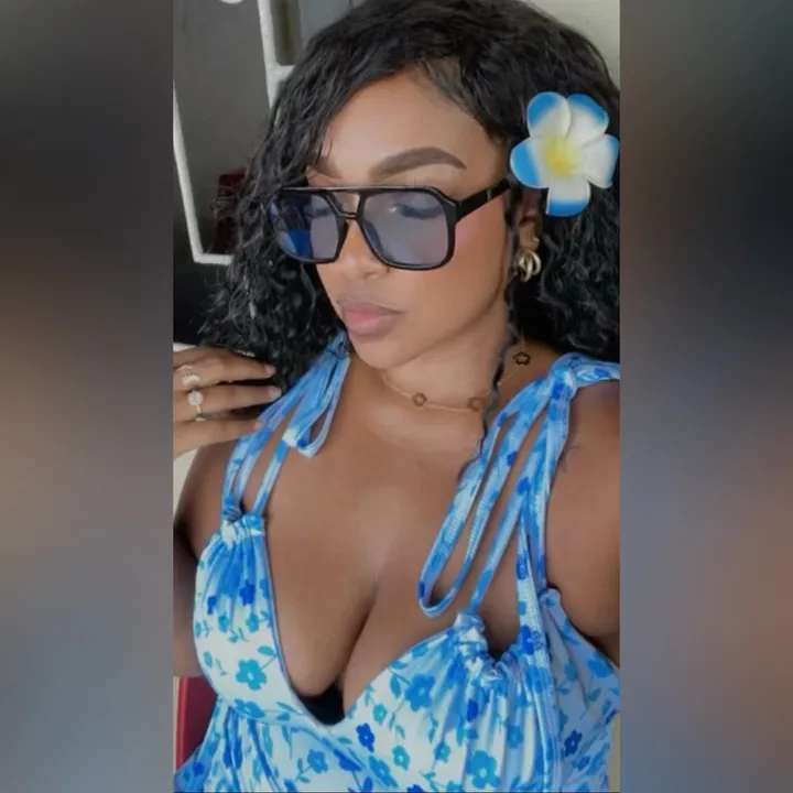 @ebony__vc