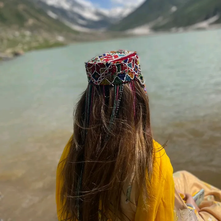 @arooba184