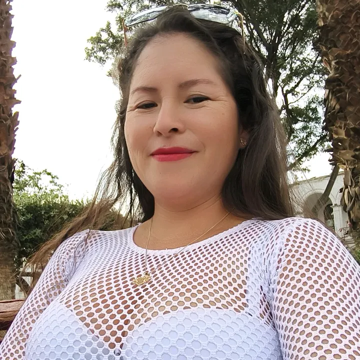 @laleona1_