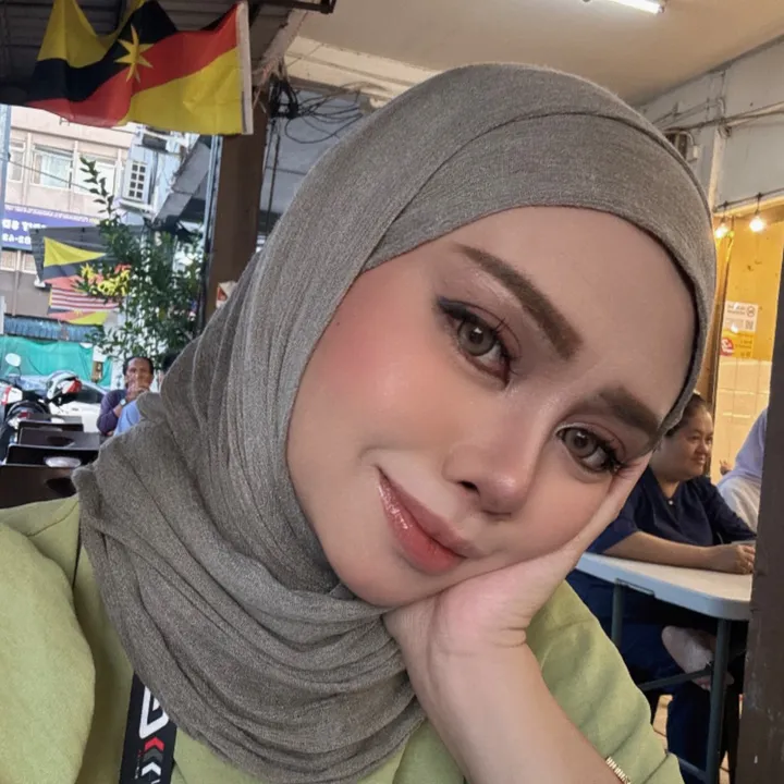 @azyan92