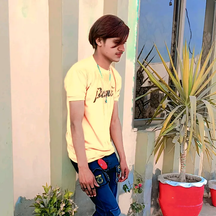 gulamsadeeq142