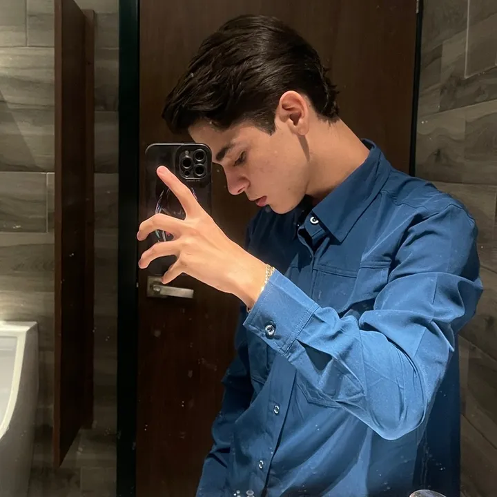 @leonel_.lara