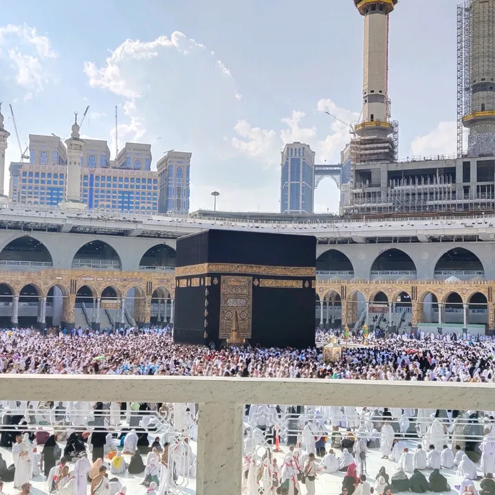 @noorazuraazman