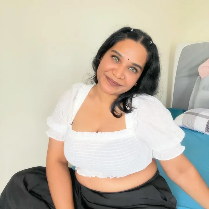 tashayanilogeswaran