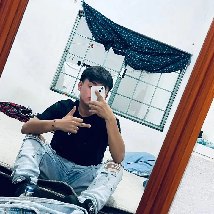 @nahumestrada_10