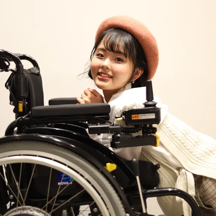 hiyo_nicosmile