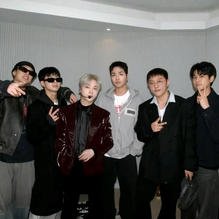 dellista_ikonic
