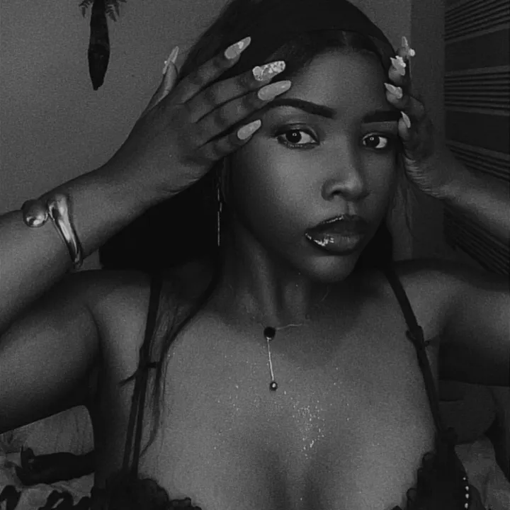 @queenie_world