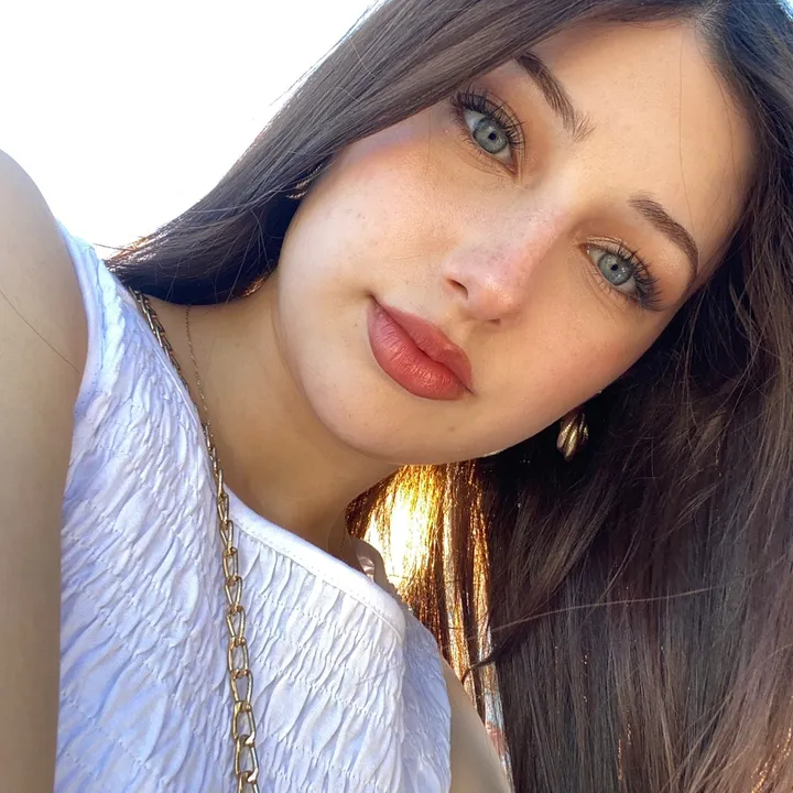 @llzeeynp