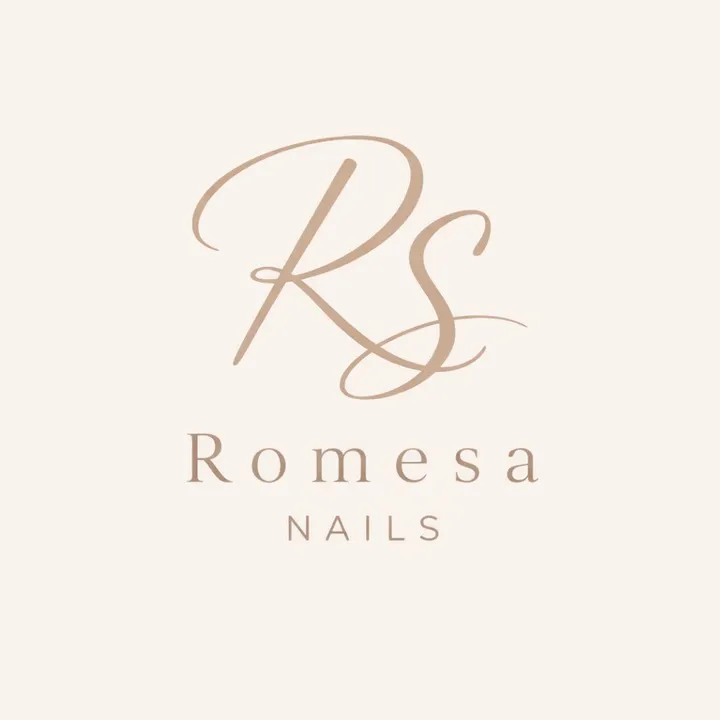 romesa_nails