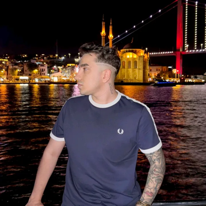 zeusaktass