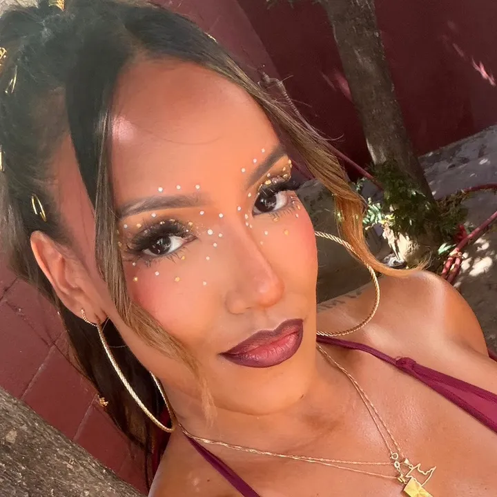 @azaleahart_