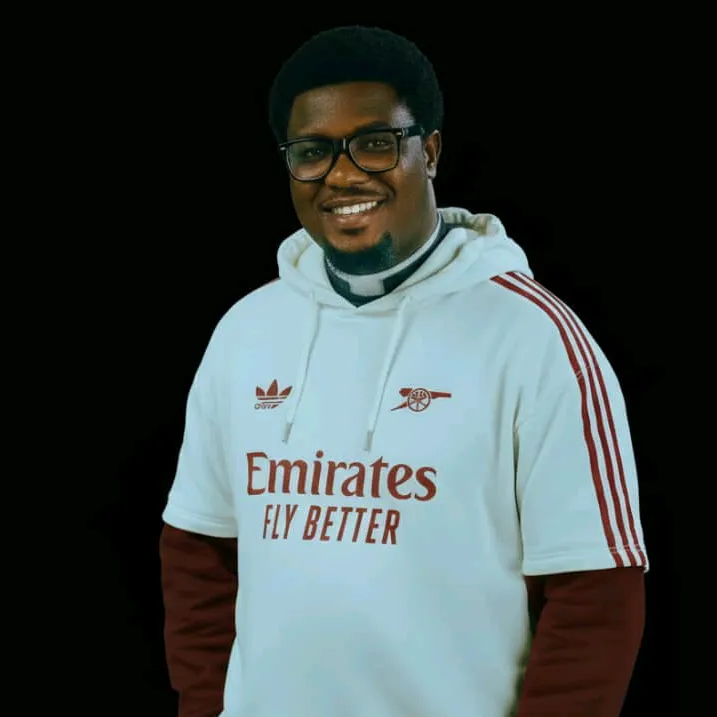 rev.fr.omomaria