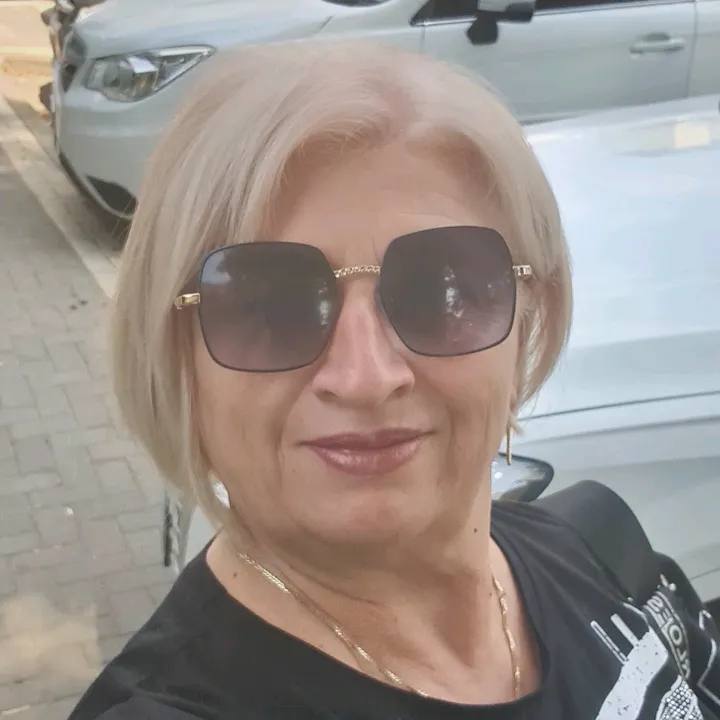 anamereneanu8