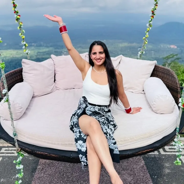 jasmine_sandhu8