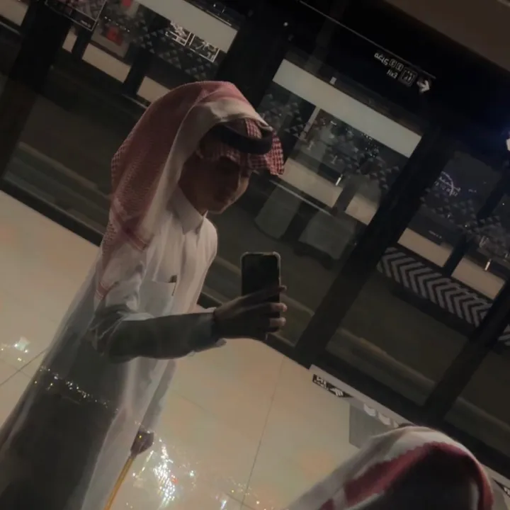 @t.7iil