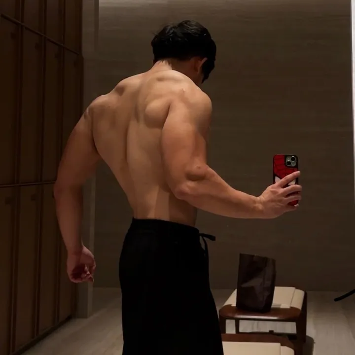 hugo_lifts