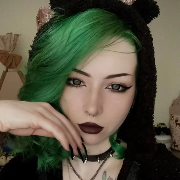 grim.lace