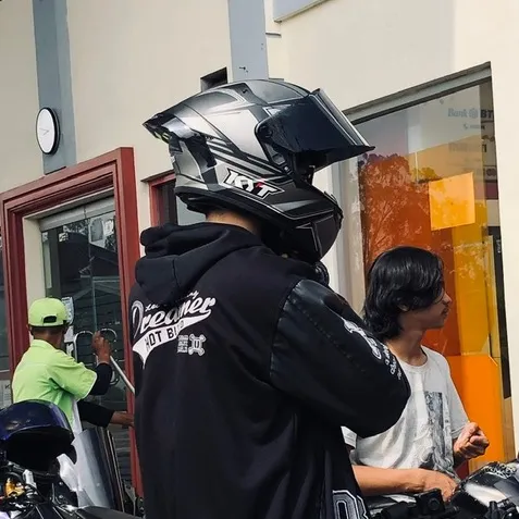 rizal_zlvkr