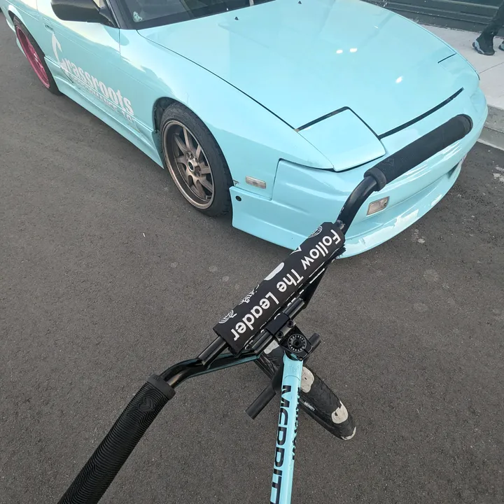 zee.bmxx