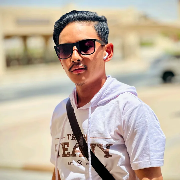 ishwor.mgr90