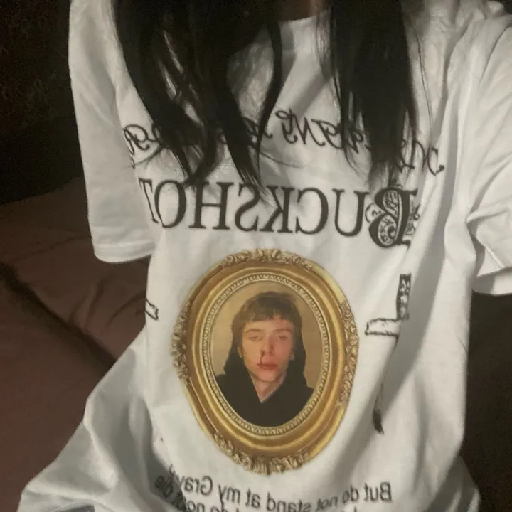 @hovmovv