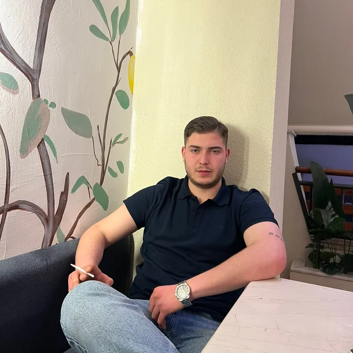 @tarikdelebee