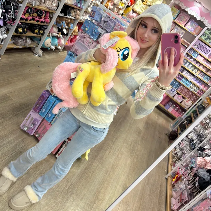 evaluvsthecolorpink