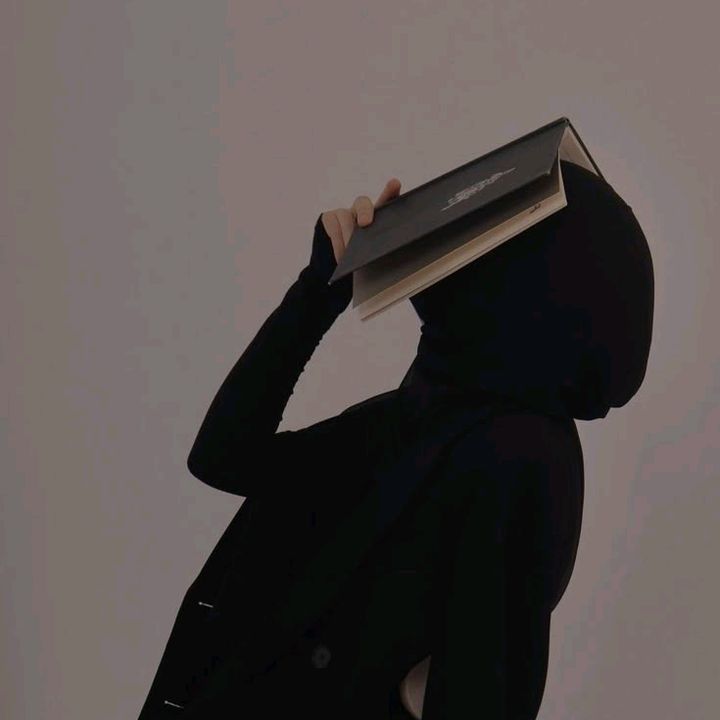 .... 𝓜 - original sound