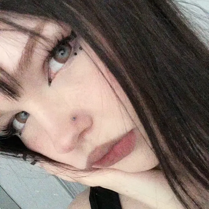 @dnkkkkkqw
