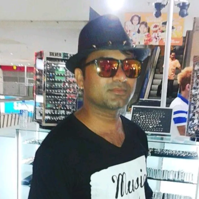 taiyabansari08685856