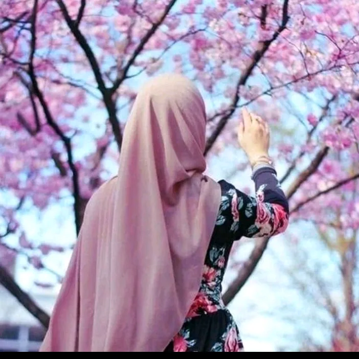 @nadabaeuty