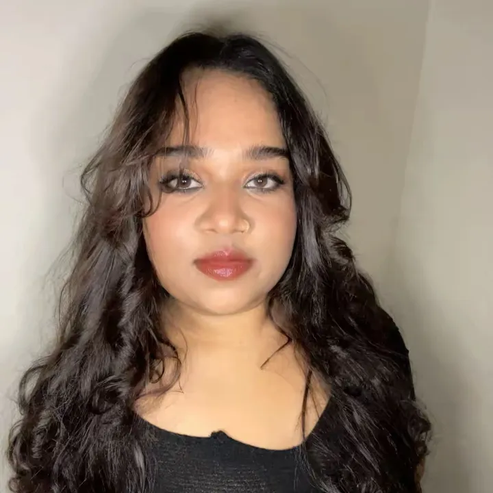 @veeshalinii_sekar