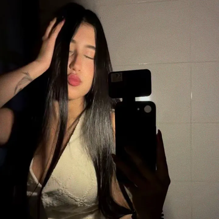 isabellaflorez_21