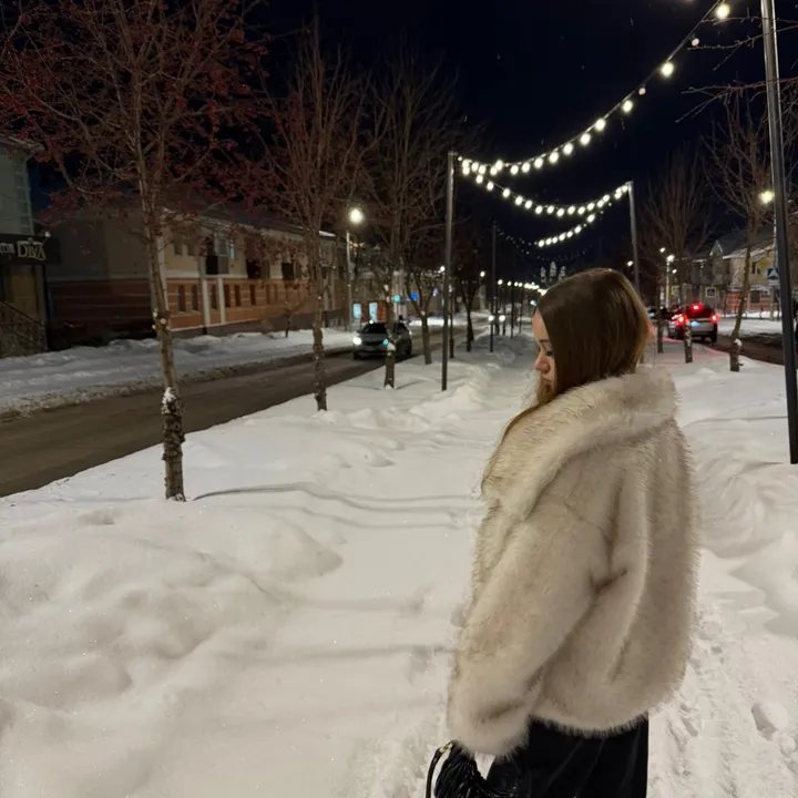 @lyustraaai