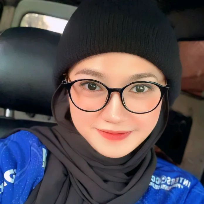 @zauhar_maknun