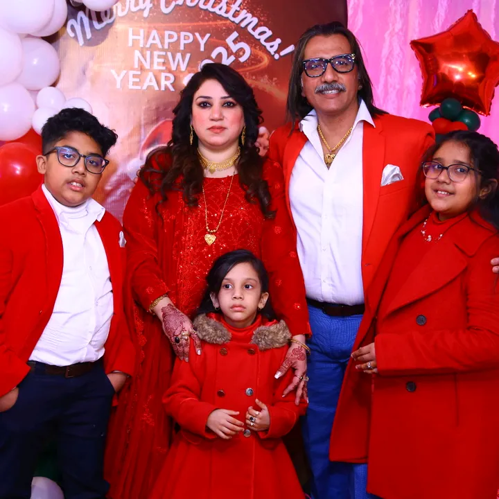 @nisharoonofficial
