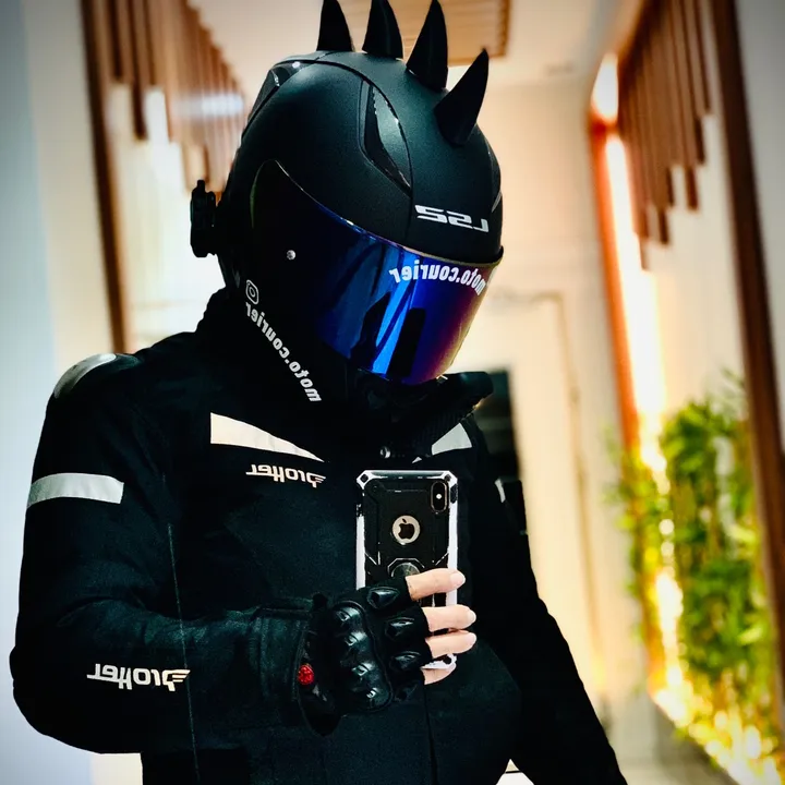 @moto.courier
