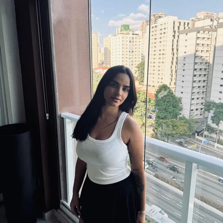 adrielle_paz