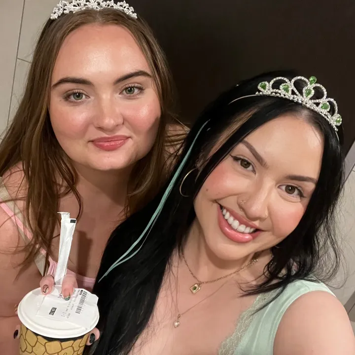 @jaqualinne